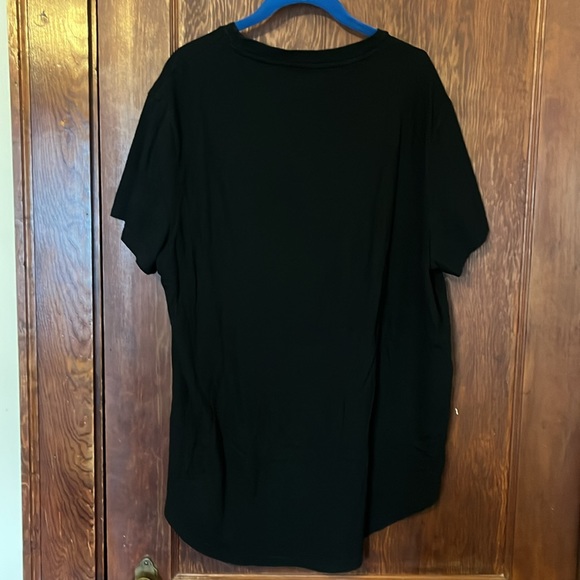 Extended Length Black T-Shirt - Picture 5 of 5